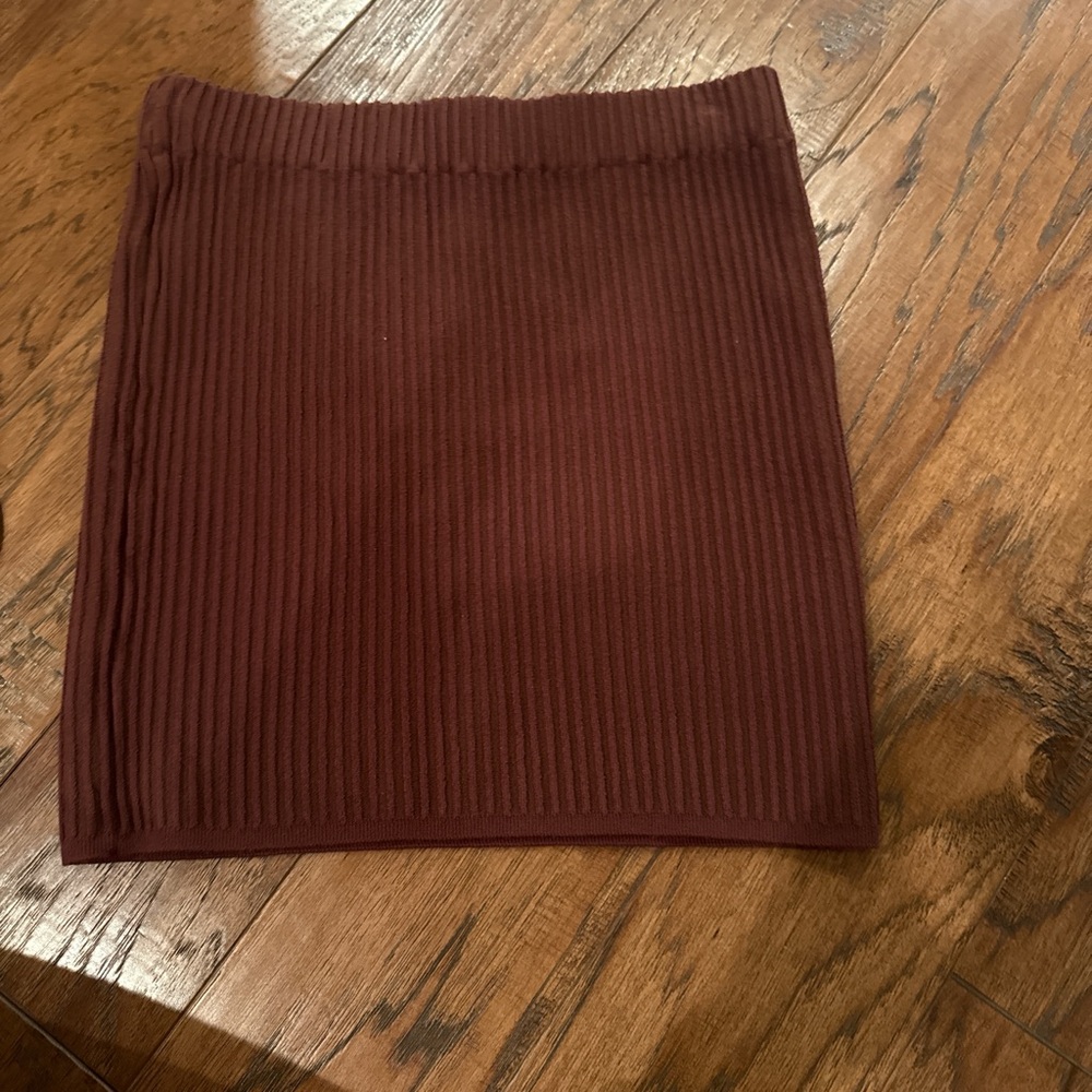 Amazon Ribbed Chocolate Skirt Set - Picture 2 of 5